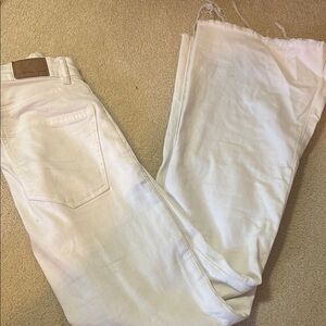 American Eagle x short White Flare Leg Jeans
